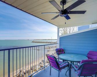 Cozy Middle Bass Island Getaway On Lake Eerie! - Put-in-Bay