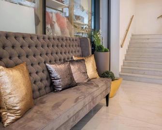 Modern Apartment 'Nice 5' in the Center of Bressanone/Brixen - Bressanone/Brixen - Living room