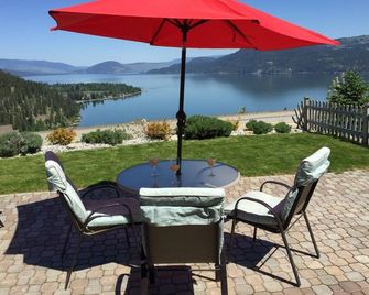 Lovely Lake View Cottage at La Casa Resort - Fintry - Patio