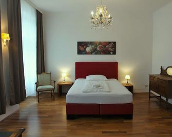 Fancy 6 rooms apartment directly at Augarten - Viena - Habitación