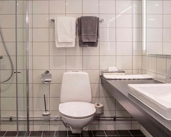 Home Hotel Uman - Umeå - Bathroom