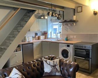 Willow Cottage - Middleton-in-Teesdale - Kitchen