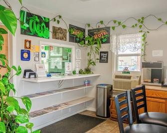 OYO Travelier Motel - Macon - Receptie
