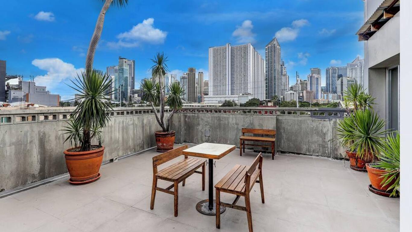 BR Block Boutique and Residences