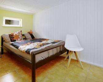 kleines Ferienhaus nur 5 Auto-min von Binz - Bergen auf Rügen