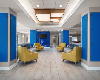 Holiday Inn Express & Suites Clearwater/Us 19 N By IHG - Clearwater - Lobby