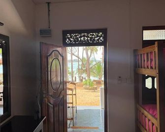 kuda Bay Surf Hotel - Arugam - Flur