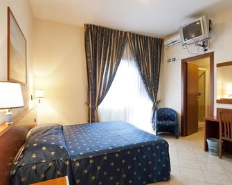 Hotel 4 Pini - Roma