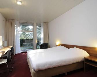 Corbie Mol - Mol - Bedroom