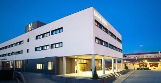 Brea's Hotel - Reus - Building