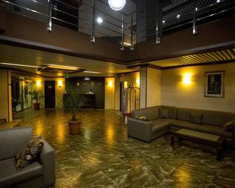 Hotel Corner Inn - Batumi - Lobby