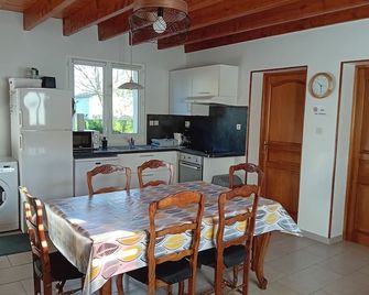 Quiet 7-person gîte, close to Site des 2 Caps and Wissant - Peuplingues - Comedor