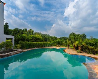 Corbett Wild Resort- A River Access Property - Nainital - Piscina