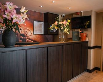 The Coach & Horses Hotel - Cardiff - Receptionist