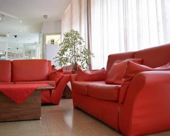 Hotel Bamby - Rimini - Wohnzimmer