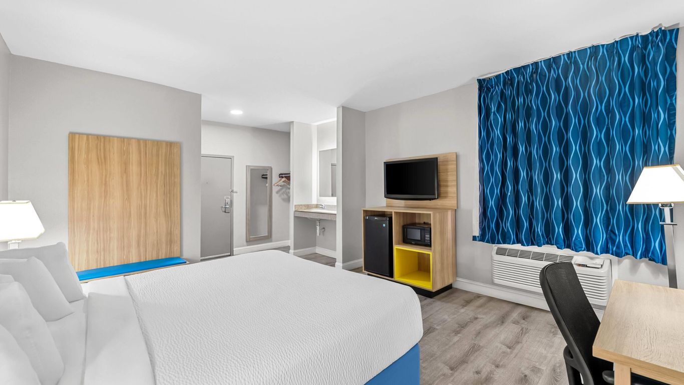 Days Inn by Wyndham Chesapeake