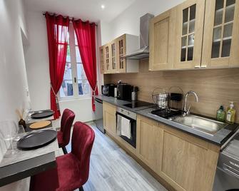 Suite romantique spa/sauna en Avignon - Avignon - Kitchen