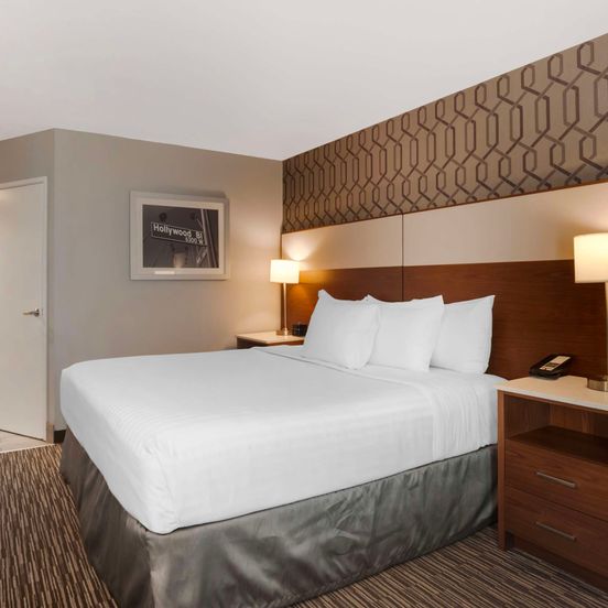Best Western Plus Commerce Hotel image 1