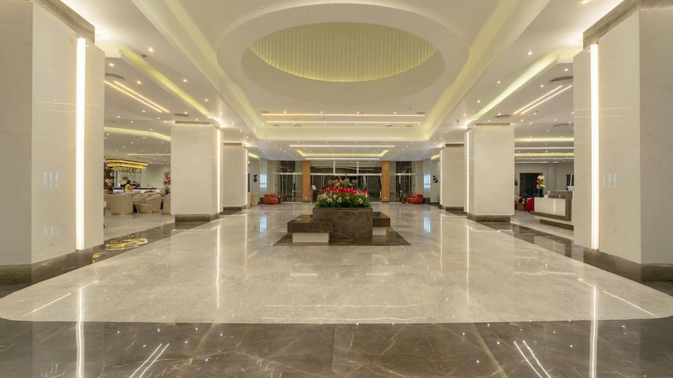 Parrotel Beach Resort