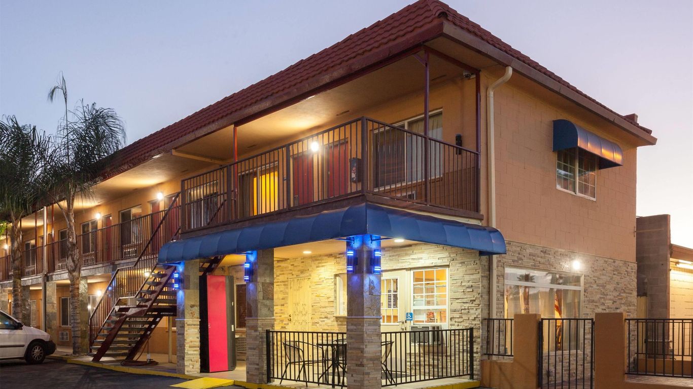 Travelodge by Wyndham El Cajon