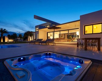 Holiday home with outdoor cinema - Sant Joan de Labritja - Piscine