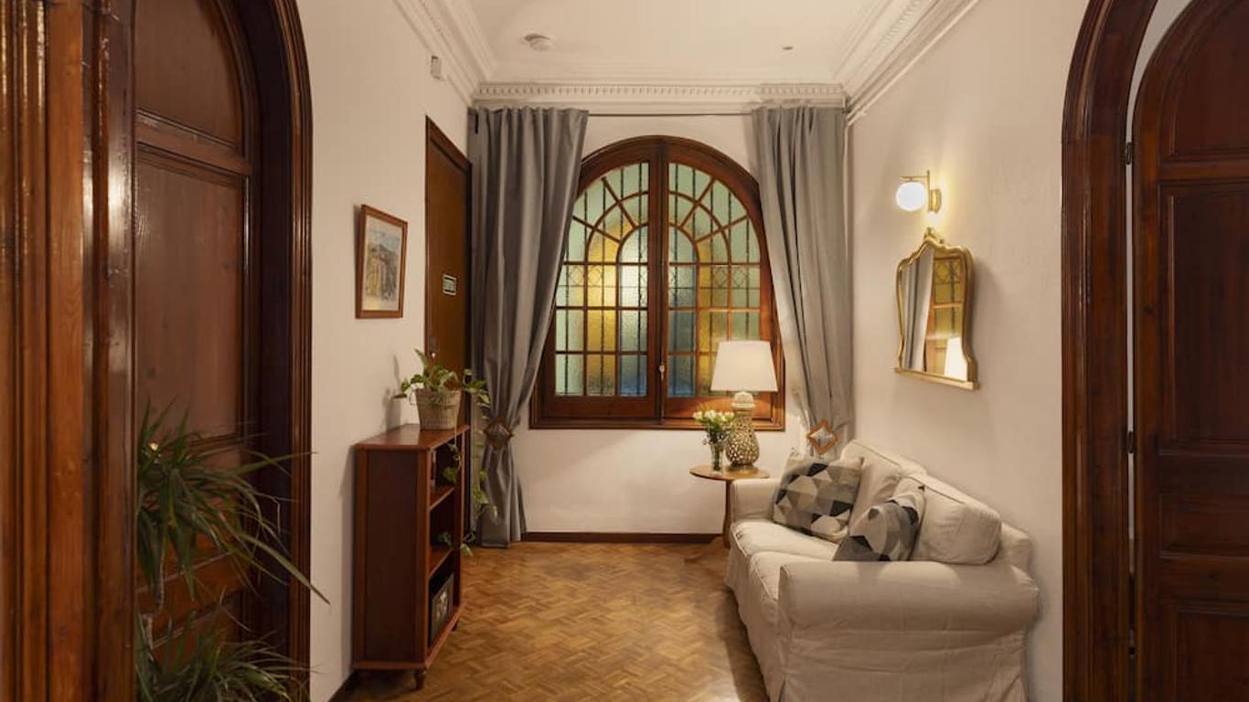 آليز جيست هاوس بارثيلونا بد آند بريكفاست