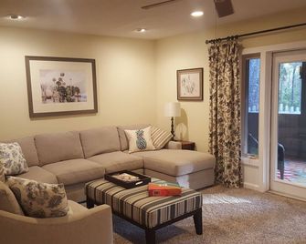 The Down-Under! Wonderful Central Citrus Location! - Lecanto - Sala de estar