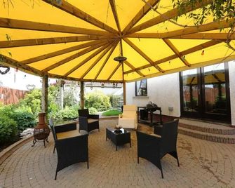 Cloyfin B and B - Coleraine - Patio