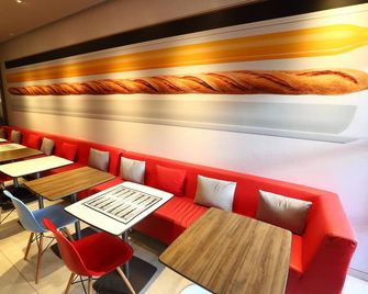 Ibis Buenos Aires Obelisco - בואנוס איירס