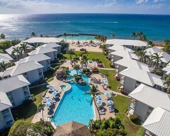 Be Where The Cruise Ship Crowds Can't Go! Oceanfront Resort On Seven Mile Beach - George Town - Pool