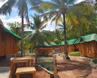 Nirvana bamboo houses & dive resort - Moalboal - Patio
