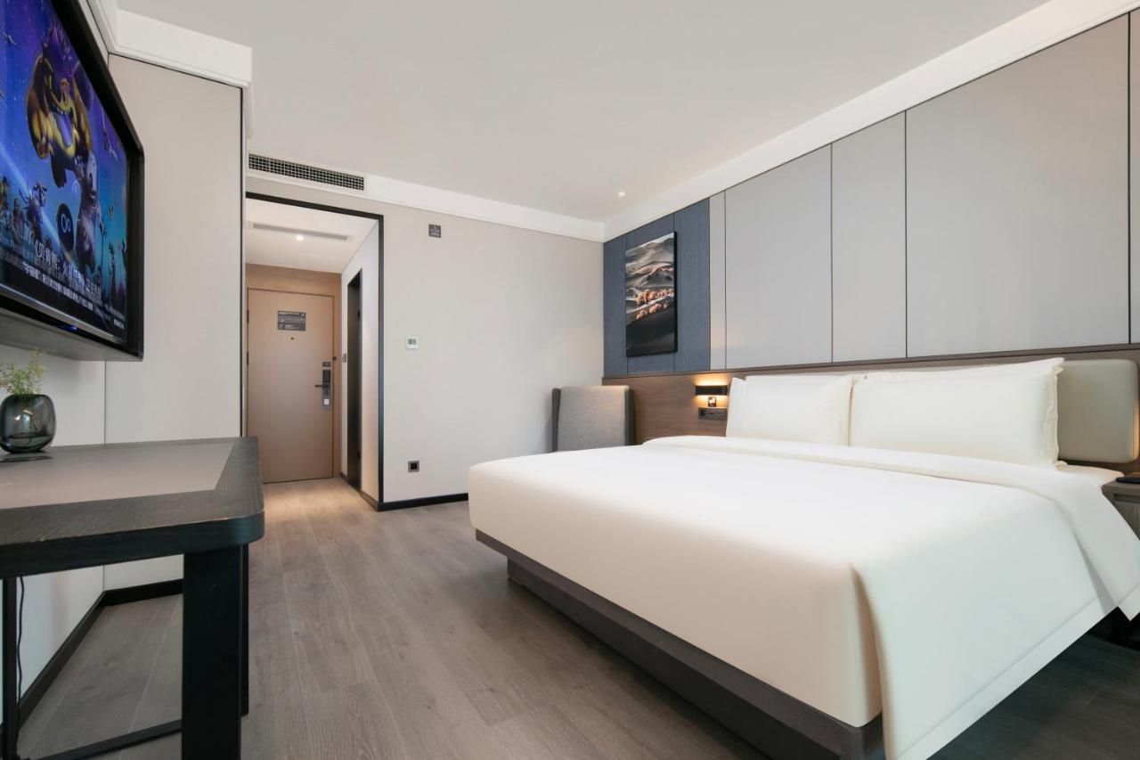 Atour X Hotel Ningbo Railway Station North Square
