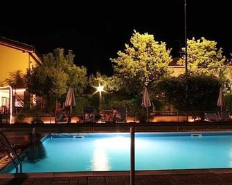 Cascina Bosco Gerolo - Rivergaro - Piscina