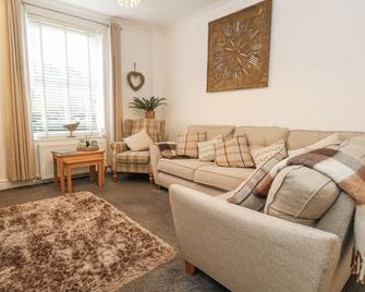 Garibaldi Cottage - Weymouth - Living room