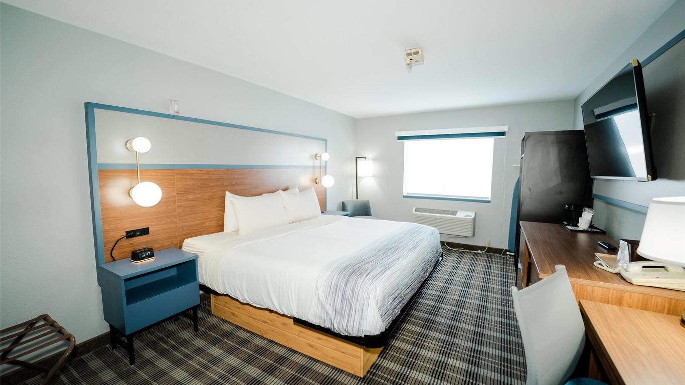 AmericInn by Wyndham Tomahawk