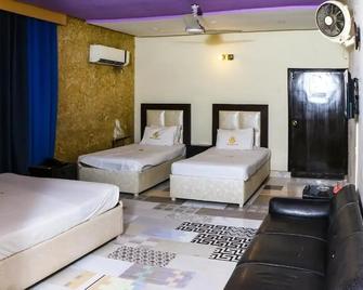 Hotel Tulip Inn - Lahore