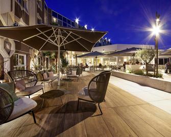 Novotel Clermont Ferrand - Clermont-Ferrand - Patio