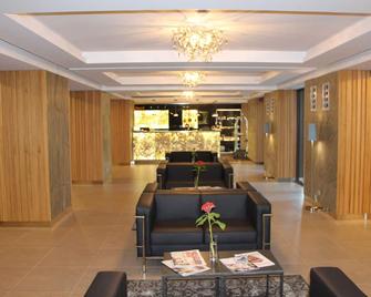 hotel bartos - Frenstat - Lobby