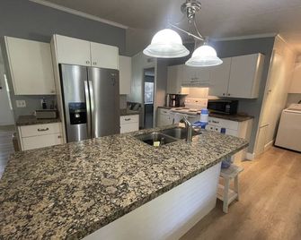 Ft.Myers Okeechobee Clewiston Labelle Pool Wifi Vacation Farm Home 3.2 - Clewiston - Cuina