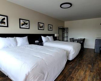 Richland Inn & Suites - Richland - Bedroom