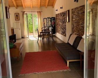 A cosy House with Pool in Costa Vicentina Natural Park - São Luis - Sala de estar