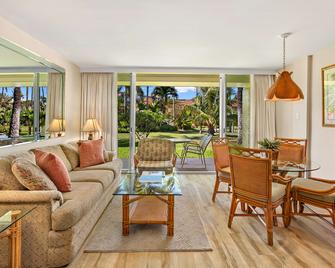 أستون ماوي كانابالي فيلاز - لاهينا - مطبخ