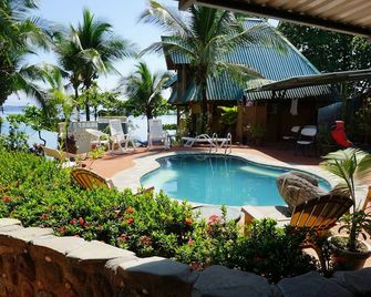 Cabinas Jimenez - Puerto Jiménez - Piscina