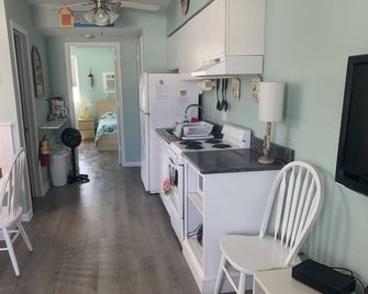 Condo With Private Pool, Just Steps Away From The Beach And Boardwalk - Wildwood - Keittiö