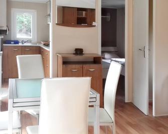 Bungalow charmant à Saint-Hilaire-sous-Romilly avec piscine - Romilly-sur-Seine - Salle à manger