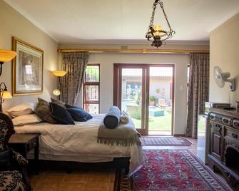 Antiqua Guest House - George - Habitación