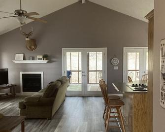 Cabins in Brier Creek near Lake Nolin State Park and Mammoth Cave - Mammoth Cave - Living room