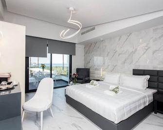 Crystal villas & suites - Polychrono - Slaapkamer