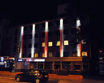 Hotel Pojezierze - Szczecinek - Building