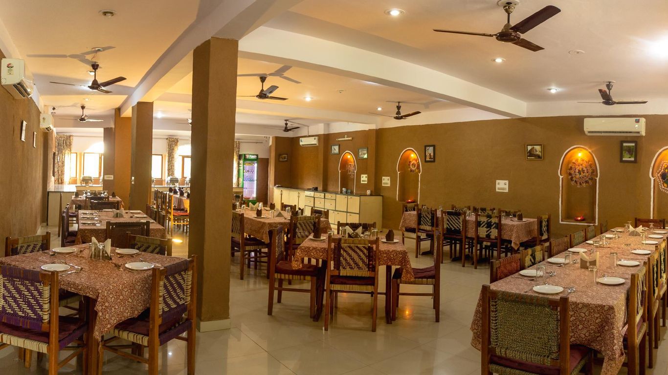 ساريسكا تايجر كامب ريزورت